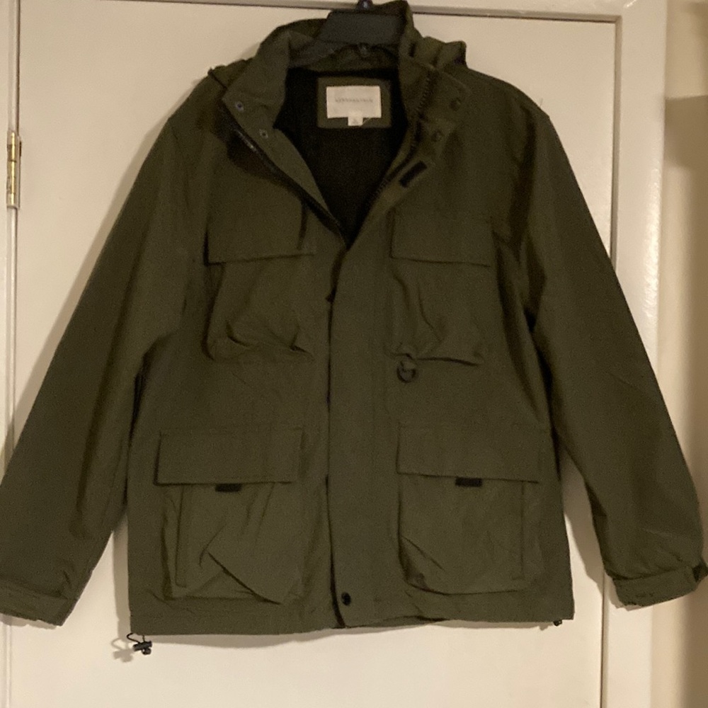 Men’s raincoat green size medium with hood